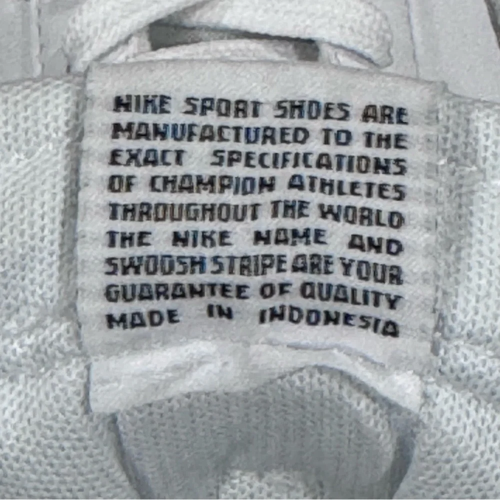 NIKE Blazer Mid '77 (GS) White/Black in Size 6.5Y - Picture 9 of 9